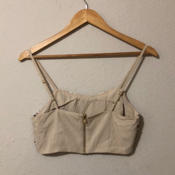 Going out tops - Picture 2 of 4